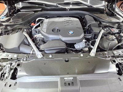 2026 BMW 5 SERIES photo 7