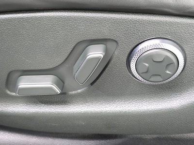 2023 Genesis GV80 thumbnail 33