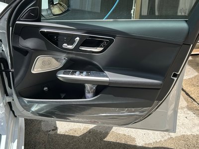 صورة مصغرة 25 لـ 2025 Mercedes-BENZ C-CLASS