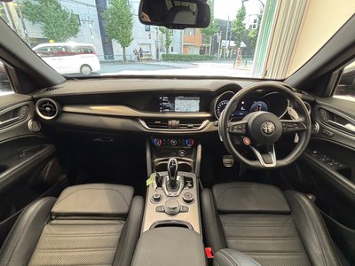 2023 ALFA Romeo STELVIO photo 10