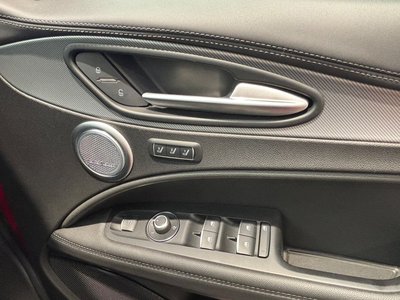 2023 ALFA Romeo STELVIO 缩略图 23