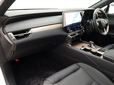 صورة مصغرة 63 لـ 2024 Lexus RX