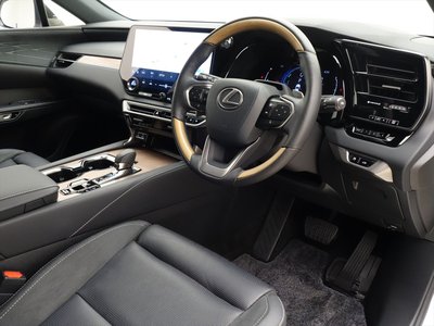 صورة مصغرة 27 لـ 2024 Lexus RX