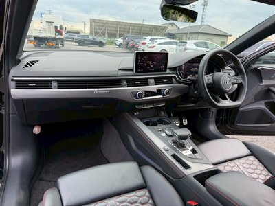2019 AUDI RS4 AVANT 照片 9