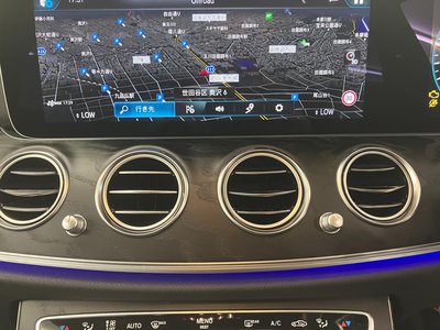 MERCEDES-BENZ E-CLASS - 10