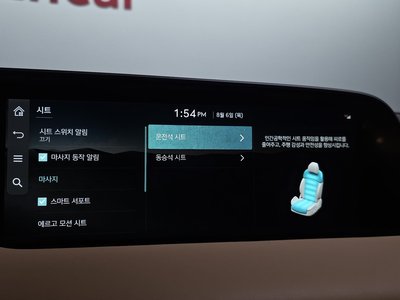 2022 Genesis G90 (RS4) thumbnail 30