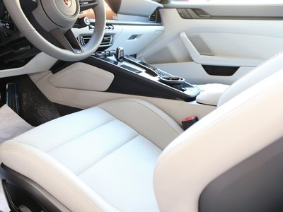2024 Porsche 911 — миниатюра 39