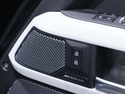 2023 LAND Rover DEFENDER 缩略图 22
