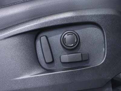 2023 LAND Rover DEFENDER 缩略图 24