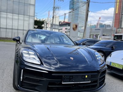 PORSCHE PANAMERA - 2