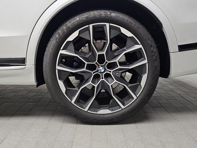 2025 BMW X7 照片 8