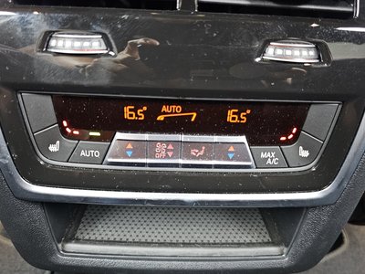 2025 BMW X7 — миниатюра 32