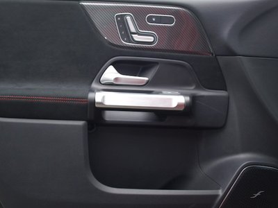 MERCEDES-BENZ GLB - 7