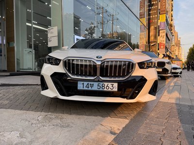 BMW I5