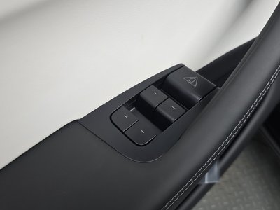 2025 Tesla MODEL Y 缩略图 28