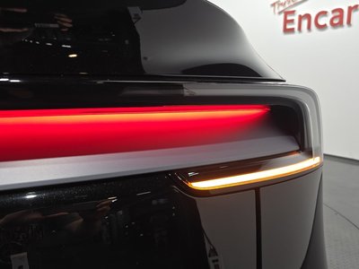 2025 Tesla MODEL Y photo 10