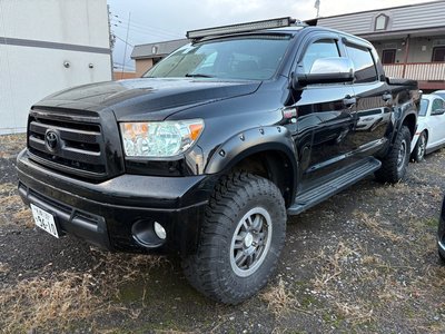 TOYOTA TUNDRA - 1