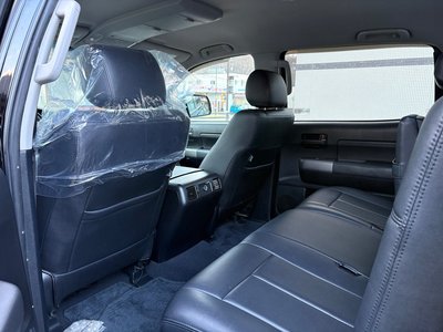 TOYOTA TUNDRA - 10