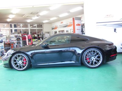 PORSCHE 911 - 6