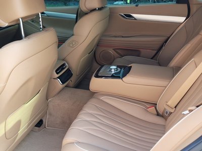 2024 Genesis G80 (RG3) thumbnail 16