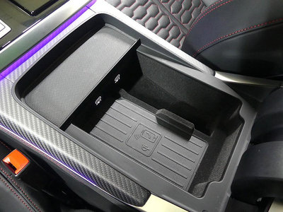 2025 AUDI RS Q8 缩略图 17