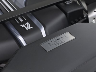 ROLLS-ROYCE CULLINAN - 9