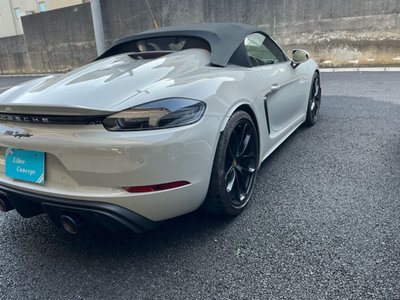 PORSCHE 718 SPYDER - 6
