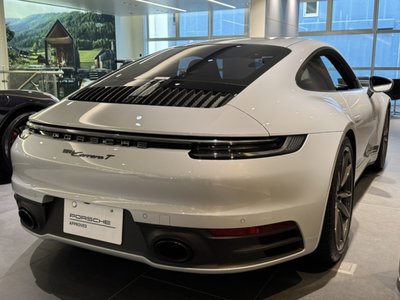 PORSCHE 911 - 4