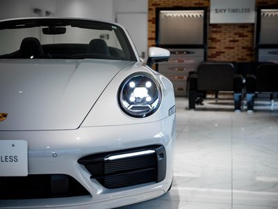 PORSCHE 911 - 4