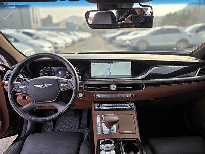 2020 Genesis G90 — миниатюра 14