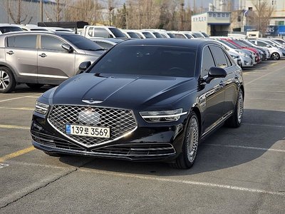 2020 Genesis G90 — фото 2