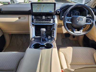 2026 Toyota LAND CRUISER 300 — миниатюра 22