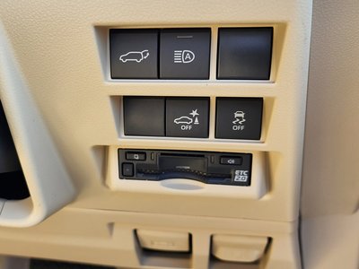 2026 Toyota LAND CRUISER 300 — миниатюра 14