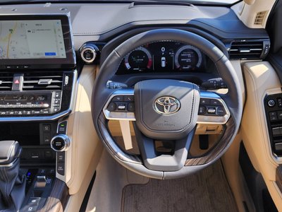 2026 Toyota LAND CRUISER 300 — миниатюра 21