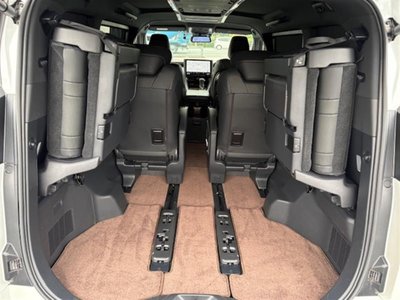 2024 Toyota ALPHARD thumbnail 27