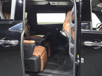 2025 Toyota ALPHARD 缩略图 12