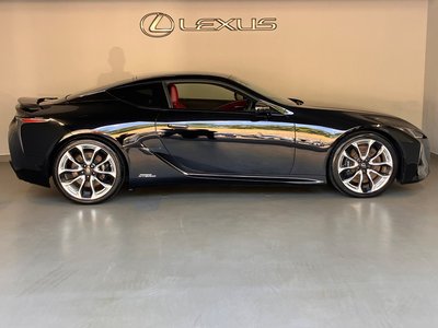 صورة 8 لـ 2017 Lexus LC