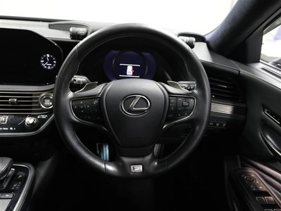 صورة مصغرة 25 لـ 2021 Lexus LS