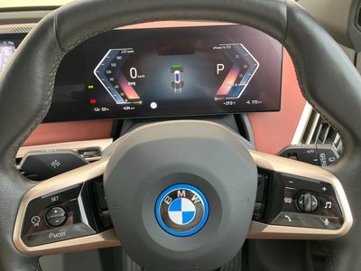 2022 BMW IX — фото 10