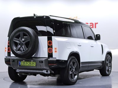 LAND ROVER DEFENDER - 3