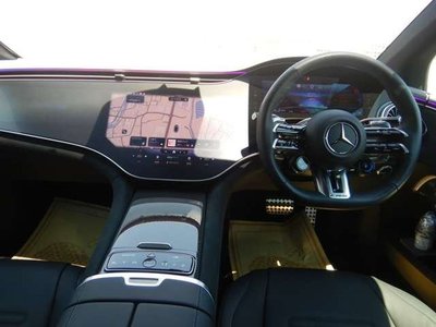 MERCEDES-BENZ EQE AMG - 3