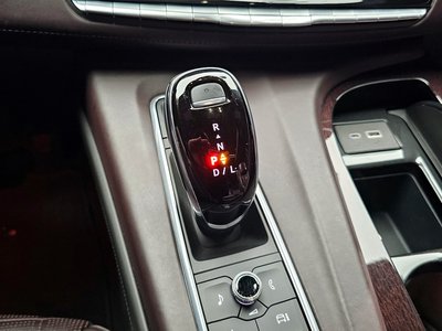 CADILLAC ESCALADE 5TH GENERATION - 9