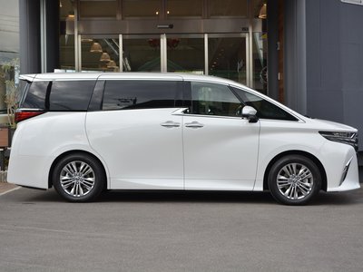 TOYOTA ALPHARD - 3