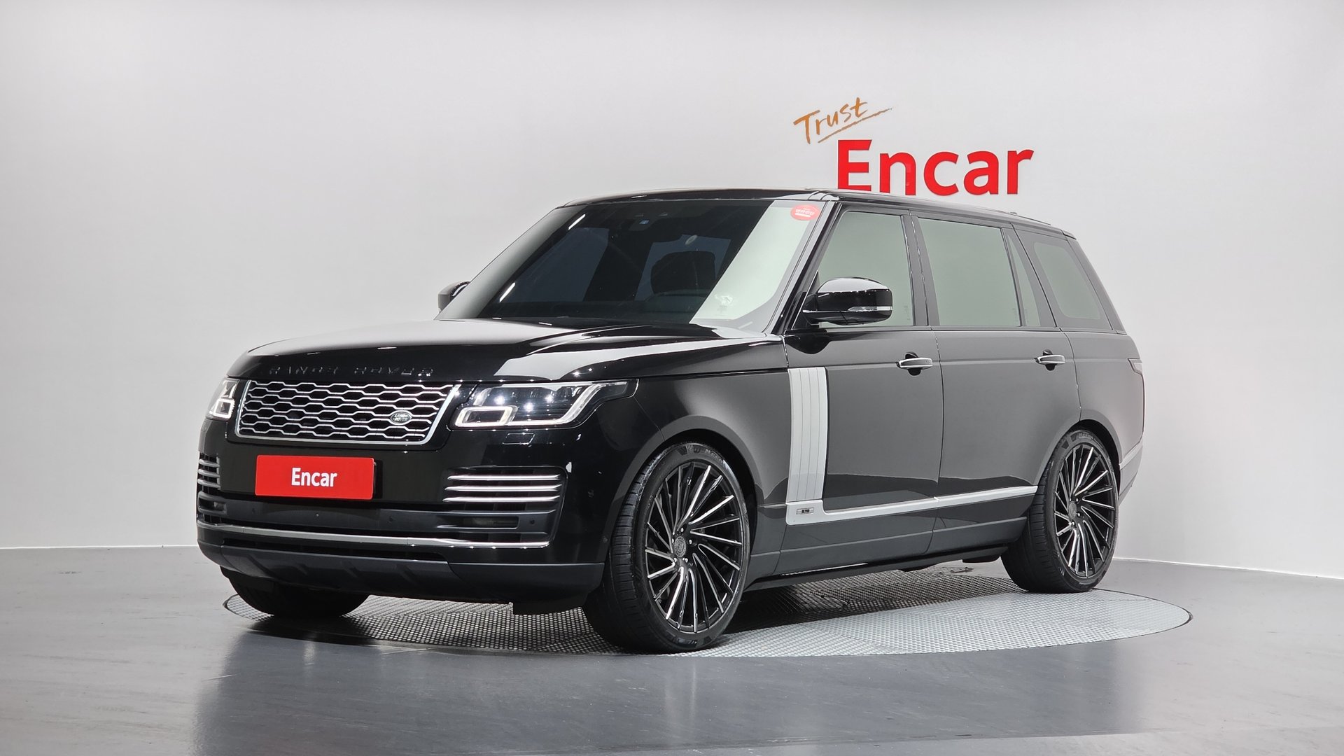 LAND ROVER RANGE ROVER - View 1