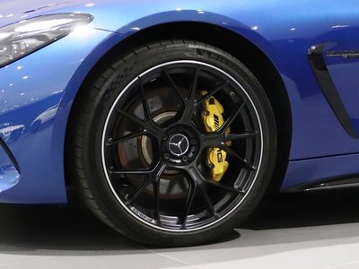 MERCEDES-BENZ GT AMG - 9