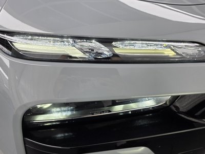 صورة 9 لـ 2023 BMW 7 SERIES