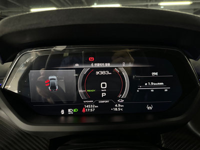 AUDI RS E-TRON GT - 6