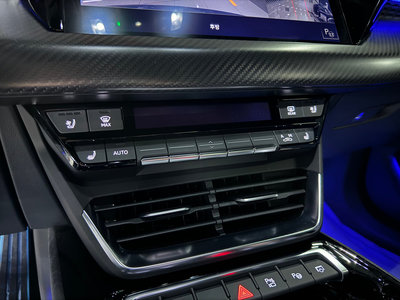 AUDI RS E-TRON GT - 9