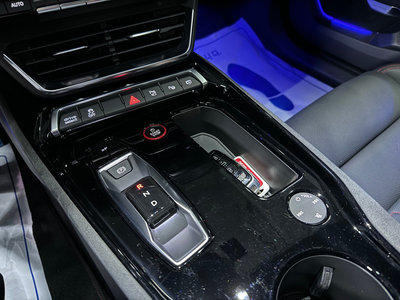 AUDI RS E-TRON GT - 10