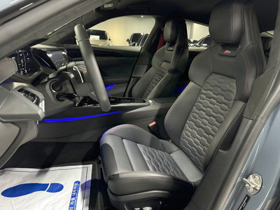 AUDI RS E-TRON GT - 5